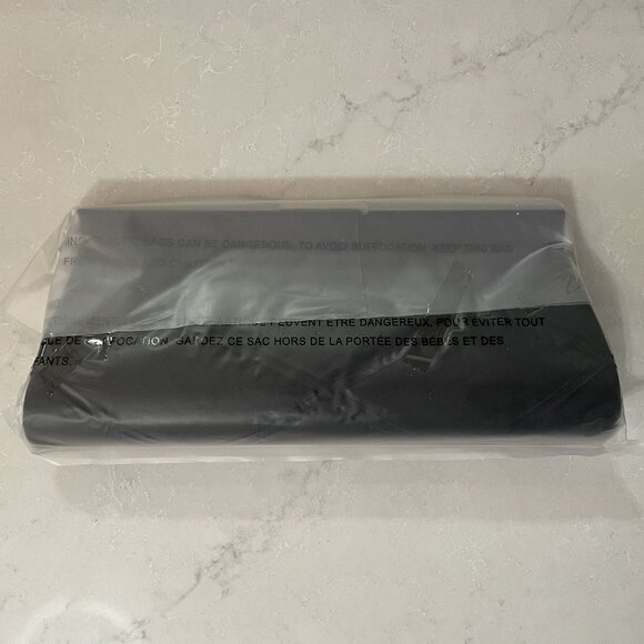 Timeless Elegant Evening Clutch / Bag / Purse – New, with Original Label - Picture 2 of 6